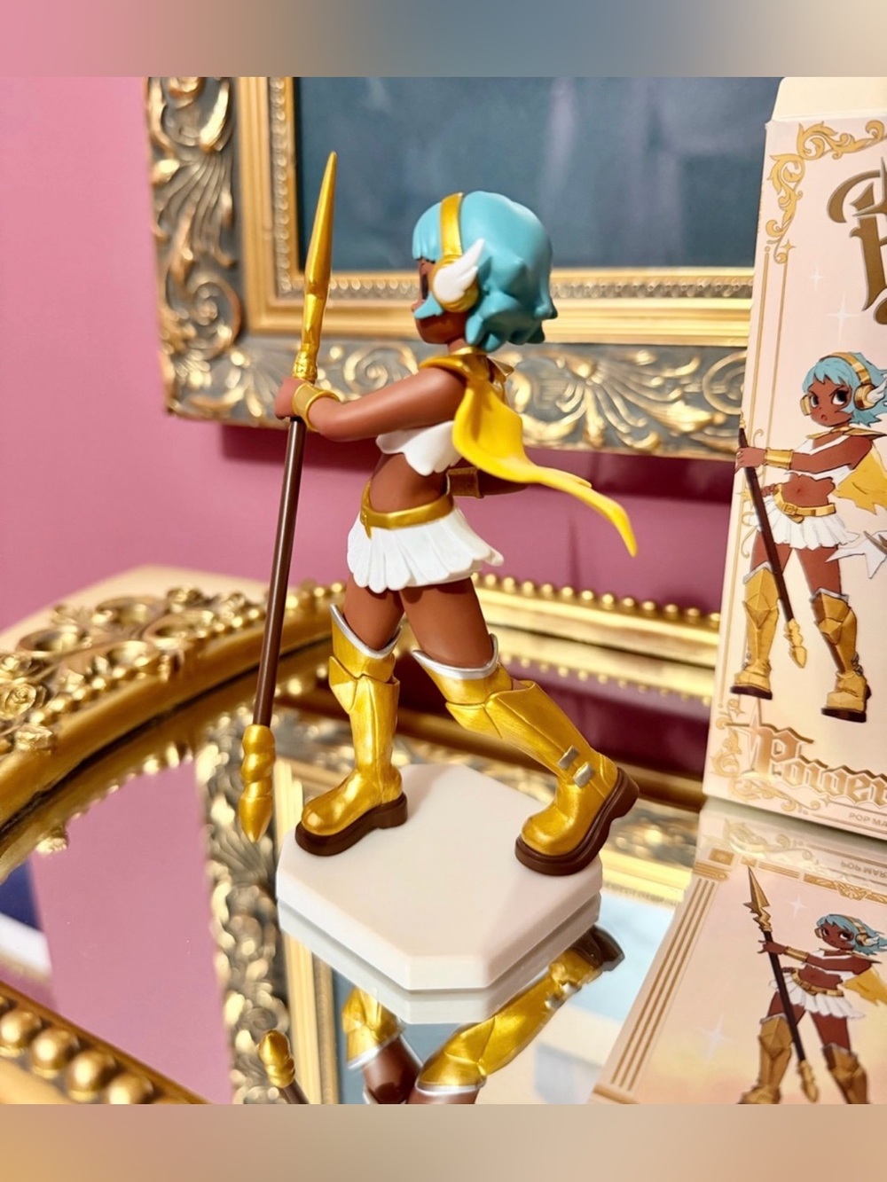 Frankie Figures-Reserved - Picture 3 of 4